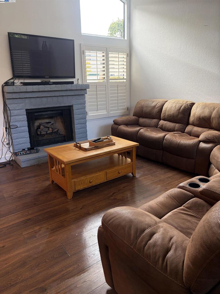 BAYWOOD - Residential