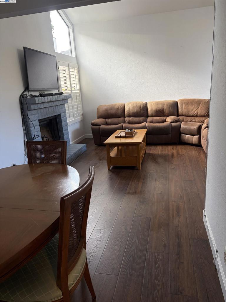 BAYWOOD - Residential