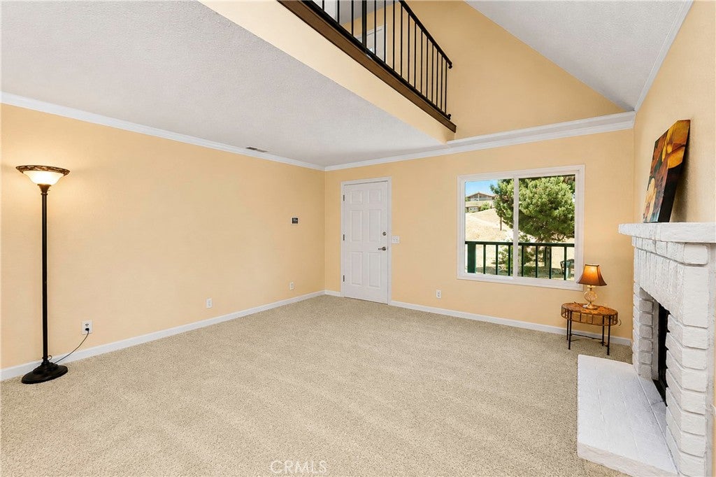 4718 Quartz Hill