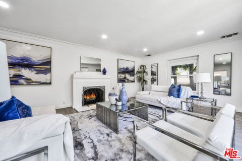 Photo of 344 S Camden Drive, Beverly Hills, CA 90212 (MLS # 26854337)