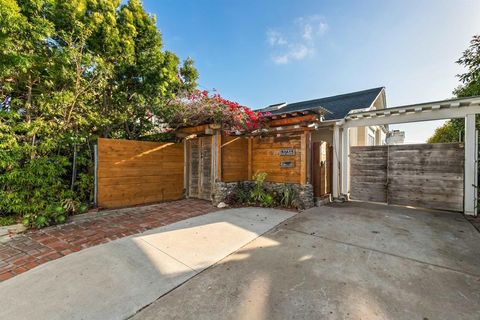 Photo of 5734 Waverly Ave AVE, La Jolla, CA 92037 (MLS # 260012003SD)