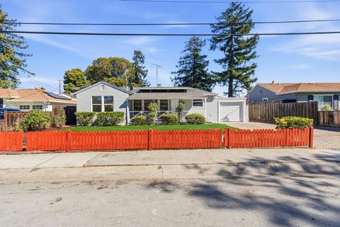 Photo of 27 Yarnall Place, Redwood City, CA 94063 (MLS # ML82039920)