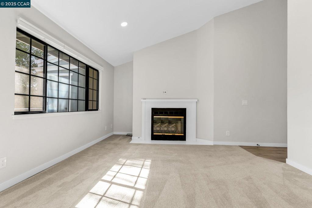 CANYON WOODS - Residential
