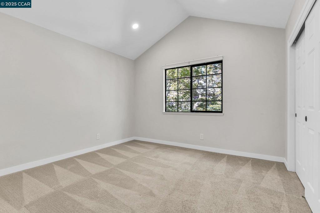 CANYON WOODS - Residential