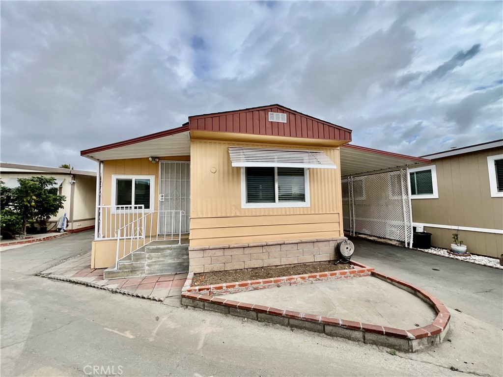 HUGE REDUCED PRICE! HOME IS PRICED TO SELL! VERY MOTIVATED TO SELL! A charming and beautifully maintained manufactured home located in a family park in the heart of Little Saigon. This home features new vinyl flooring, fresh interior and exterior paint, and a roof that was replaced just over a year ago. The community is well-kept and ideally situated near supermarkets, popular restaurants, Asian Garden Mall, freeway access, and top-rated schools. Whether you're a first-time buyer or looking to downsize, this is an excellent opportunity to own a home in a prime location with low space rent. Don’t miss out on this fantastic opportunity in the heart of Little Saigon. Schedule your private tour today!