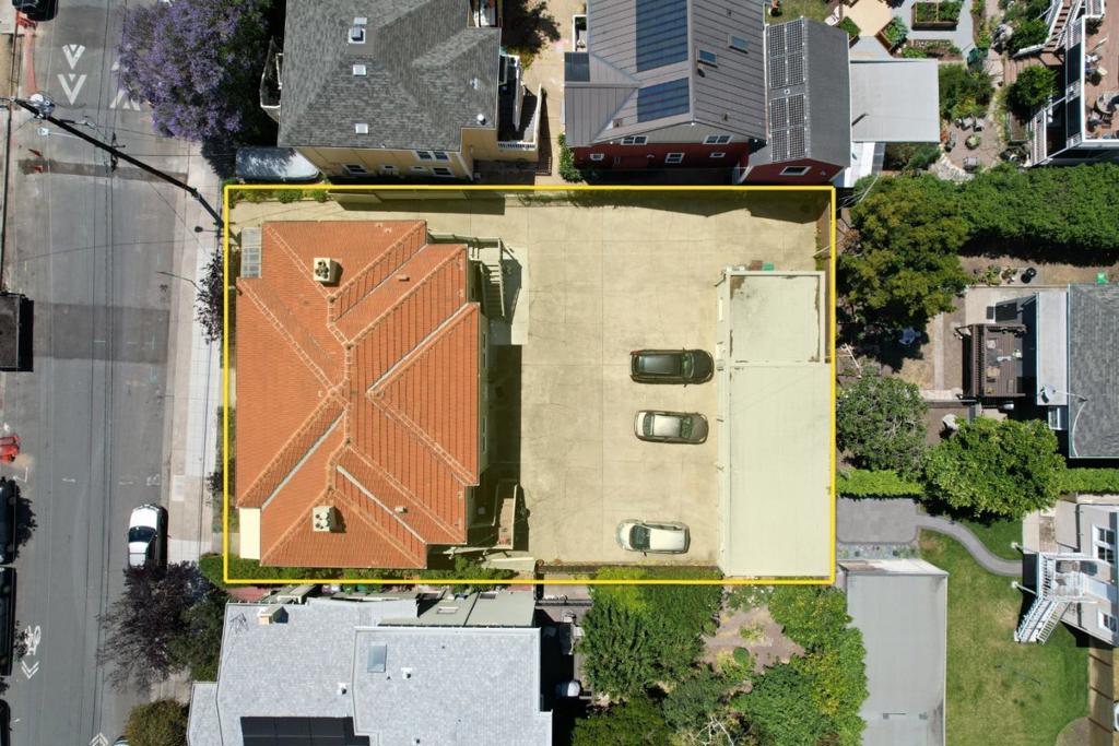476 42nd Street