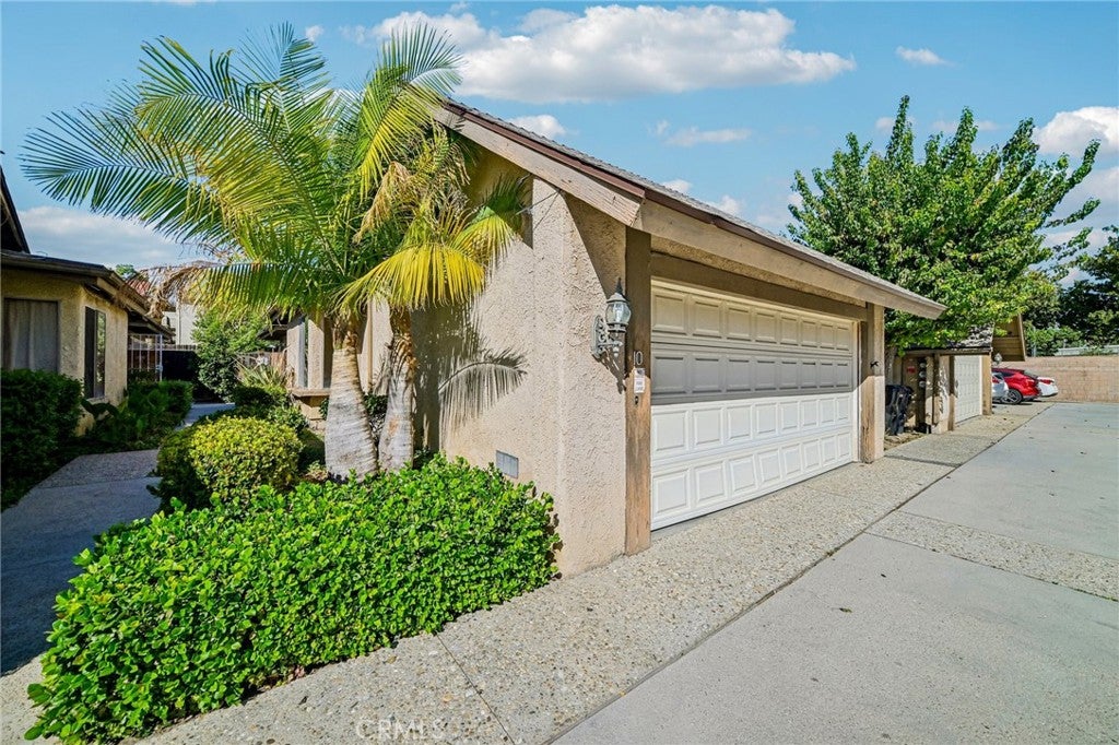 9930 Owensmouth Avenue 10