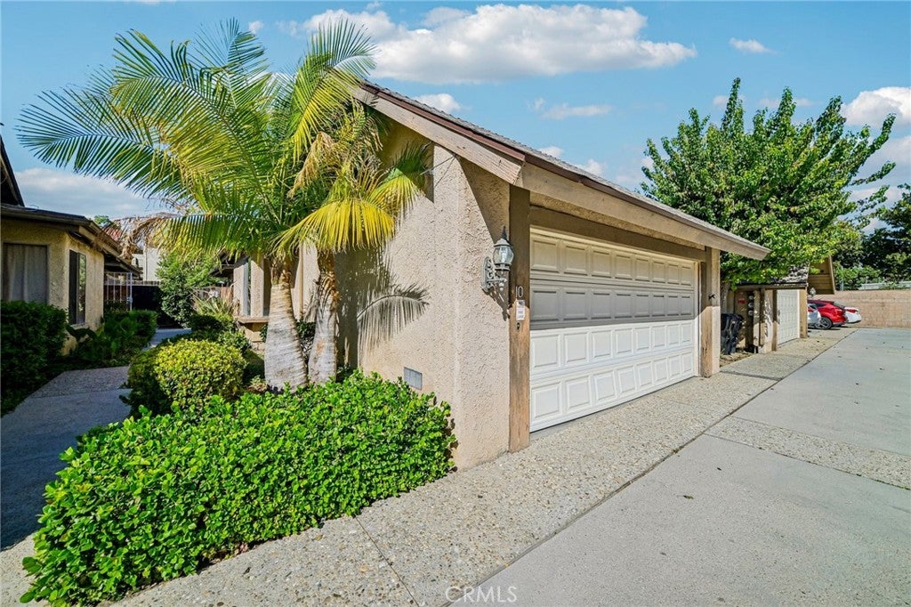9930 Owensmouth Avenue 10