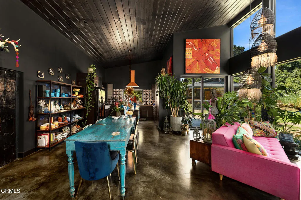 Santa Paula, California 93060, United States, 3 Bedrooms Bedrooms, ,3 BathroomsBathrooms,Residential,Active,153977