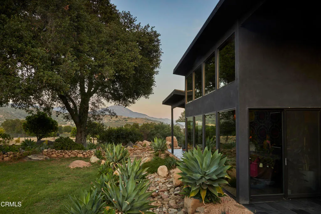 Santa Paula, California 93060, United States, 3 Bedrooms Bedrooms, ,3 BathroomsBathrooms,Residential,Active,153977