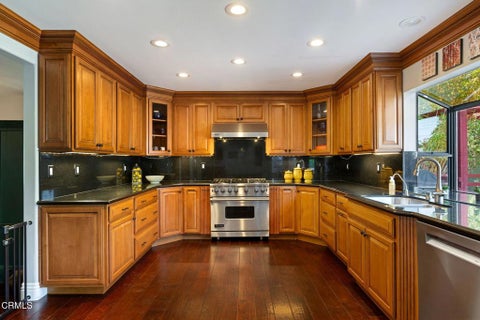 Tiny photo for 11561 E Buttercreek Road, Moorpark, CA 93021 (MLS # V1-38778)
