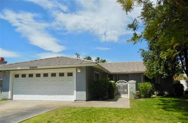 Cathedral City, California 92234, United States, 3 Bedrooms Bedrooms, ,2 BathroomsBathrooms,Residential,Pending,200923