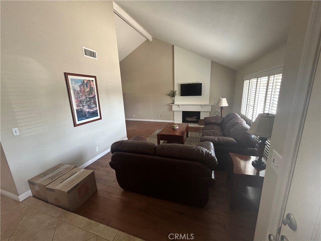 Tustin Meadows (TM) - Residential