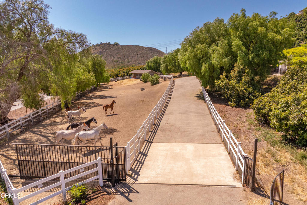 4850 N Moorpark Road