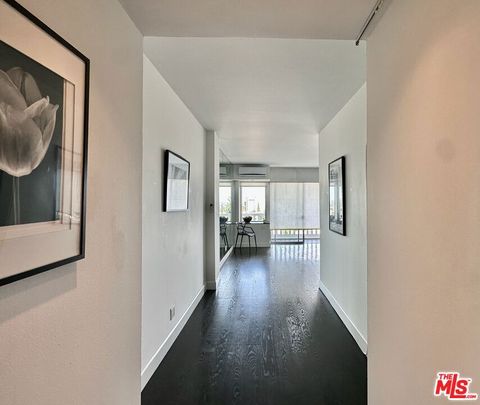 Photo of 999 N Doheny Drive #408, West Hollywood, CA 90069 (MLS # 26863935)