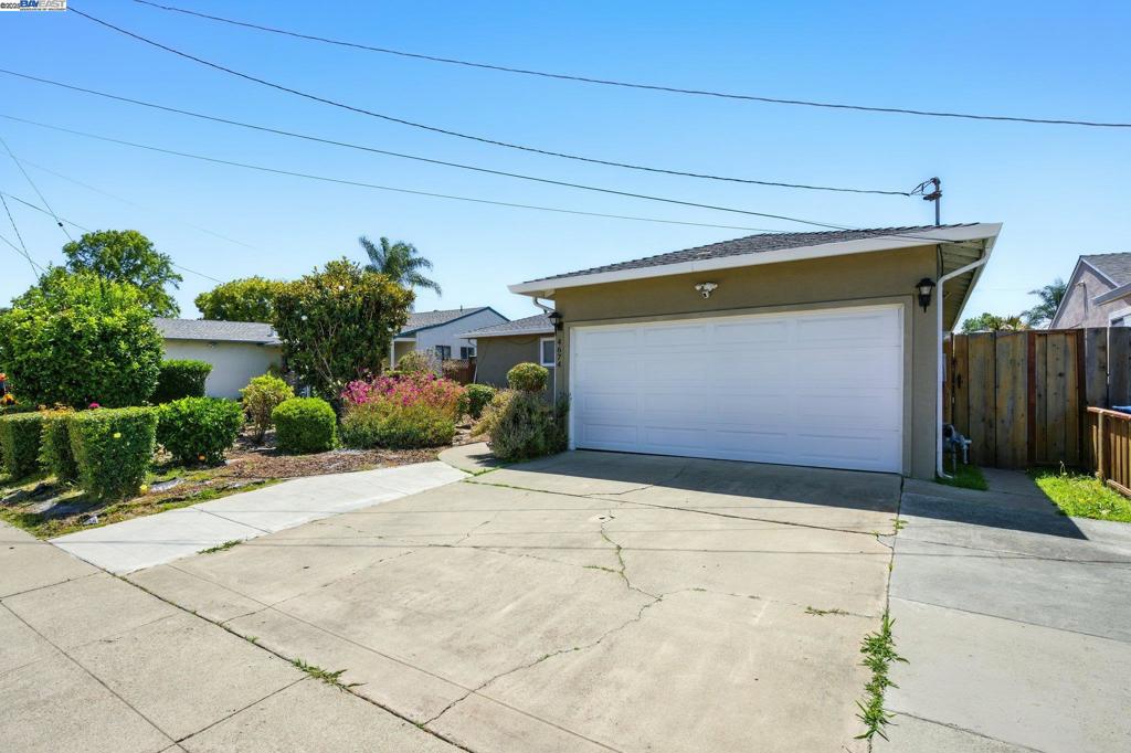 Properties 2 4674 Cambio Ct