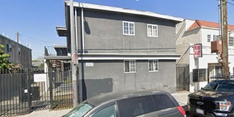 Photo of 2517 W 54th Street, Los Angeles, CA 90043 (MLS # IN25097081)