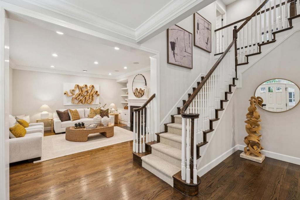 130 Gloria Circle