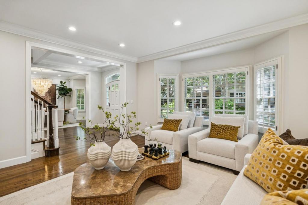 130 Gloria Circle