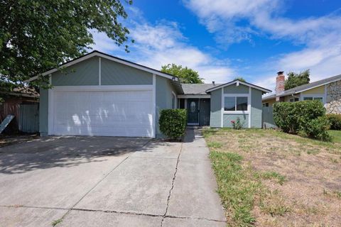 Photo of 136 Dutch Flat Road, Vallejo, CA 94589 (MLS # ML82050704)