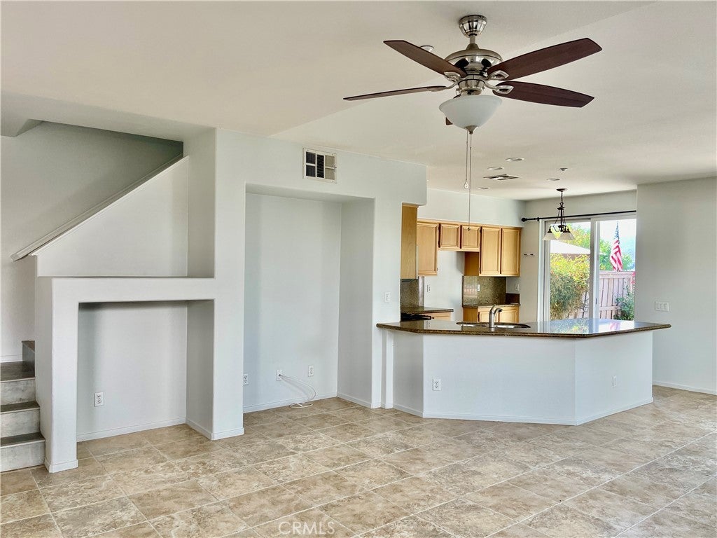 25192 Meadow Walk 1