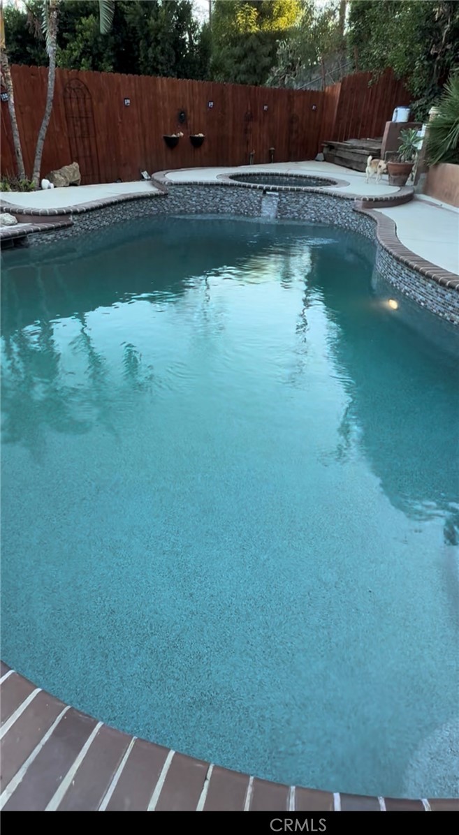 13547 Mindora Avenue