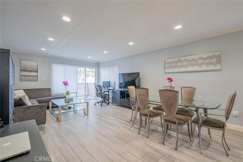 1517 E Garfield Avenue 94 Glendale CA 91205