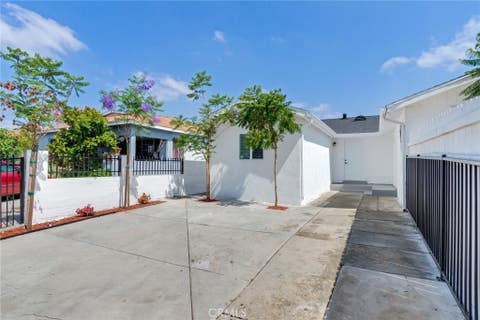 Photo of 1143 E 106th Street, Los Angeles, CA 90002 (MLS # IV26105793)