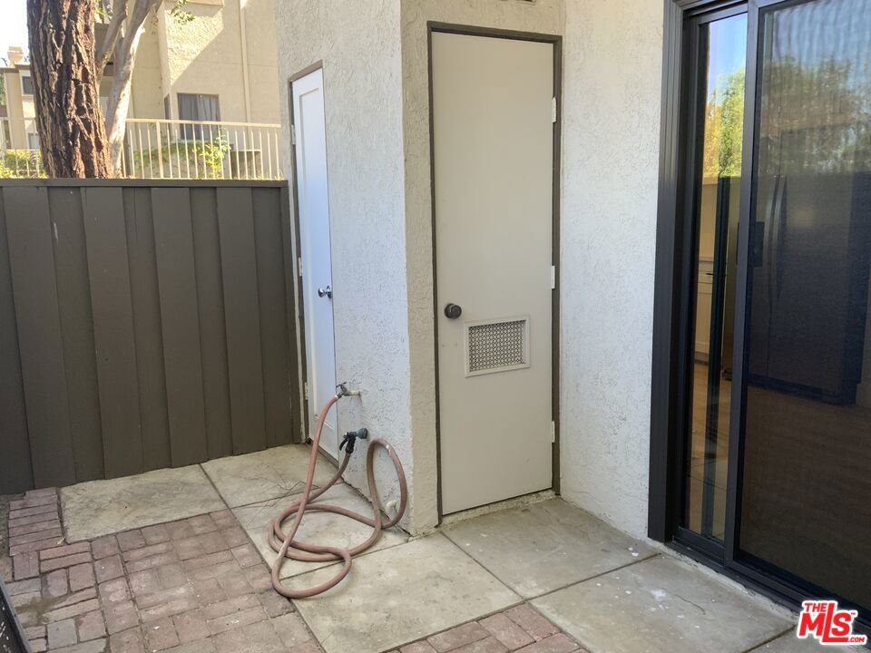 22769 Lakeway Drive 433