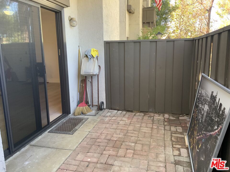 22769 Lakeway Drive 433