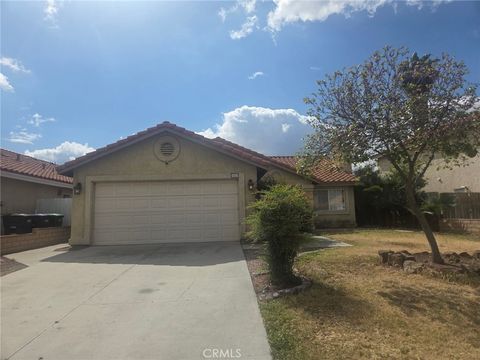 Photo of 3827 Cougar Canyon Rd, Hemet, CA 92545 (MLS # OC26069922)