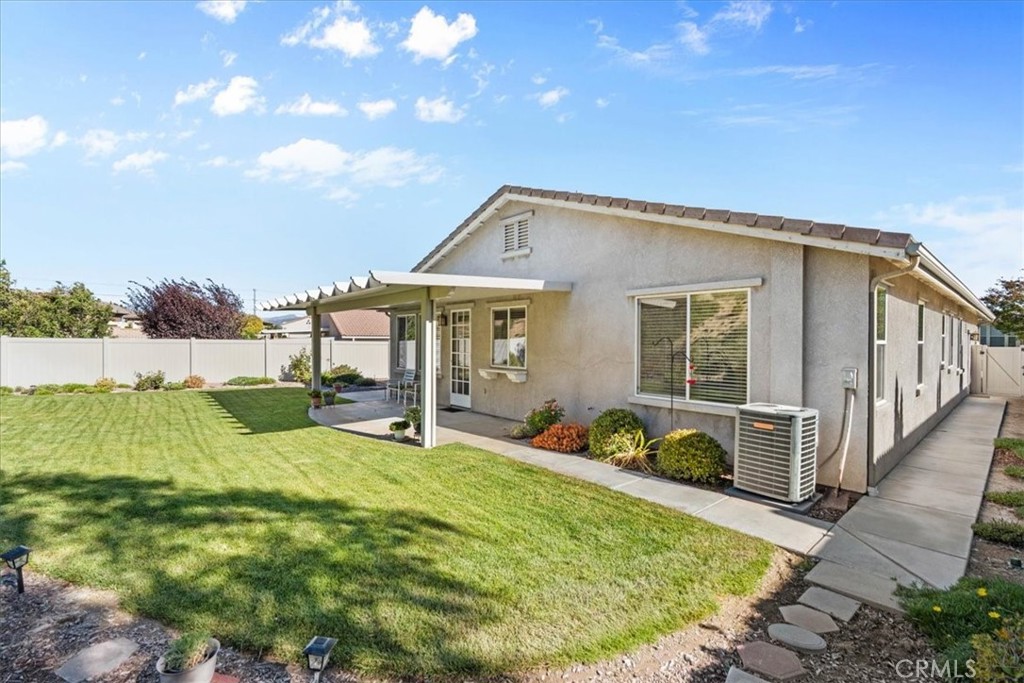 Four Seasons - Residential