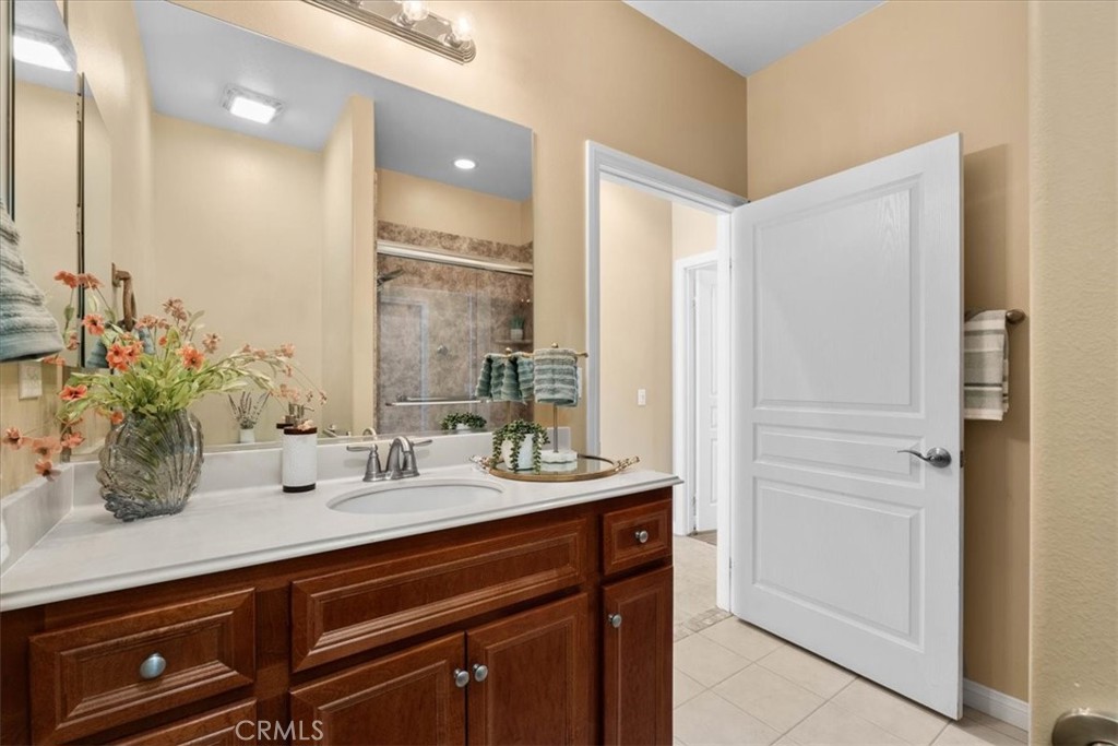 Four Seasons - Residential