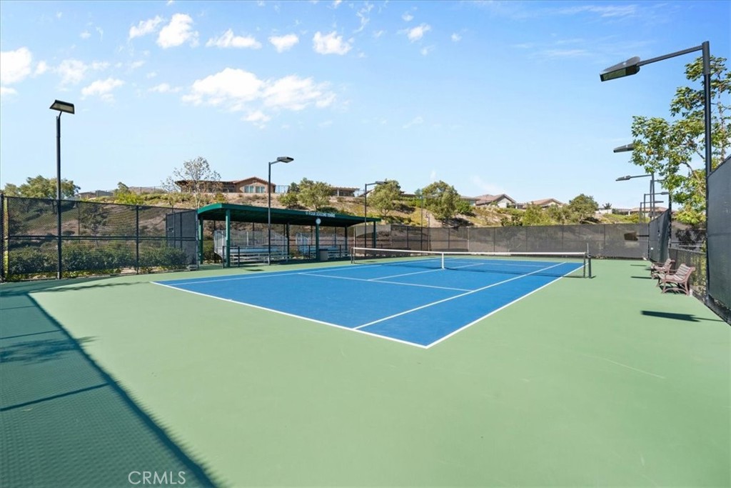 Four Seasons - Residential