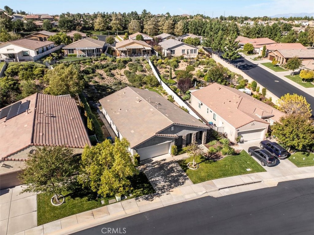 Four Seasons - Residential