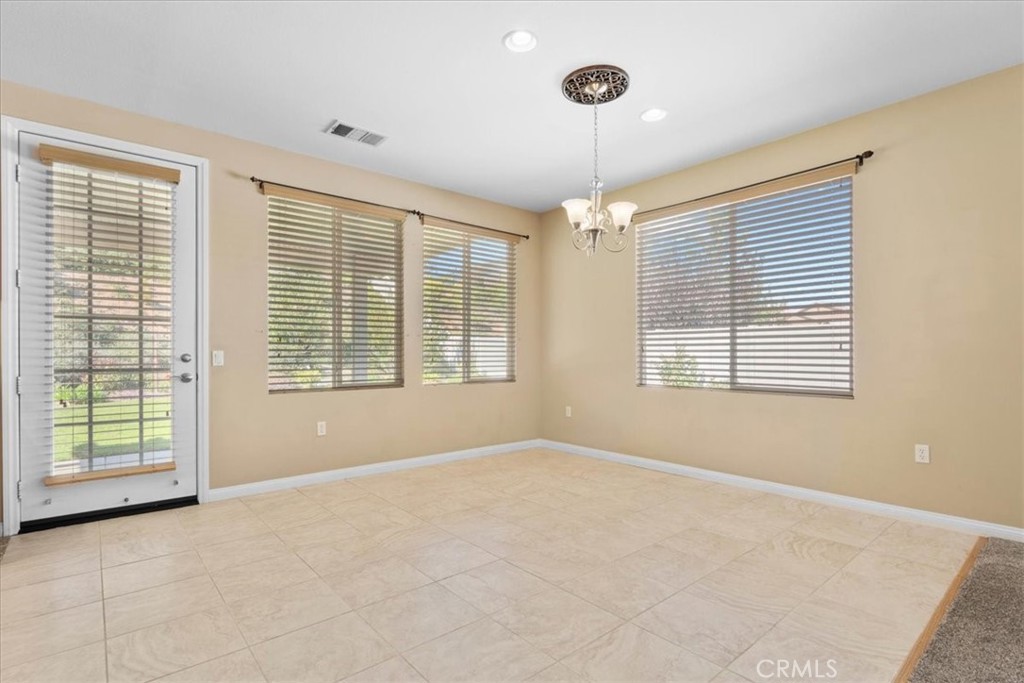 Four Seasons - Residential