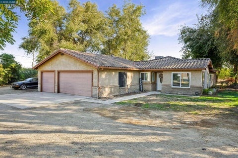 Photo of 2279 Cozy Ct, Tracy, CA 95304 (MLS # 41149220)