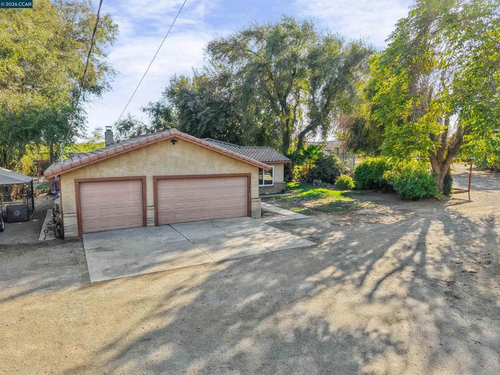 22797 Cozy Ct