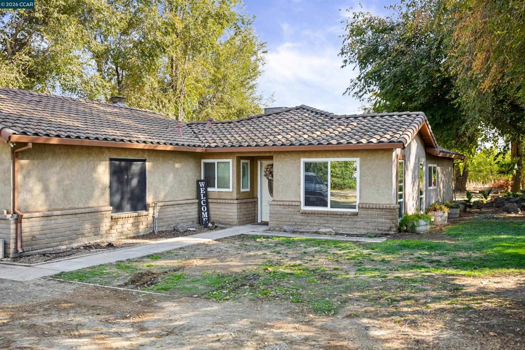22797 Cozy Ct