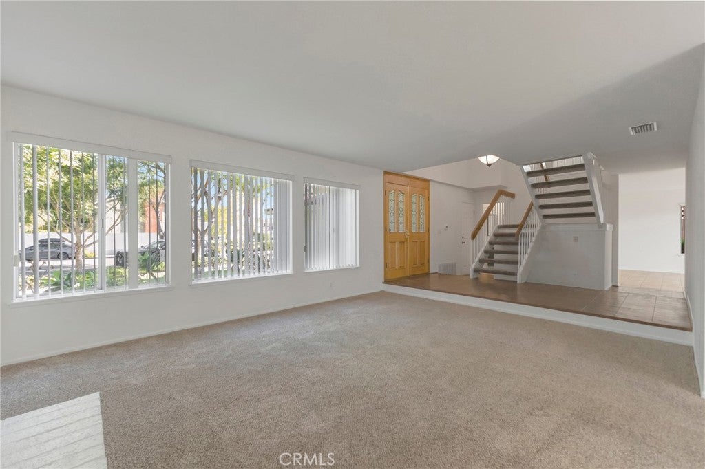 3812 Salem