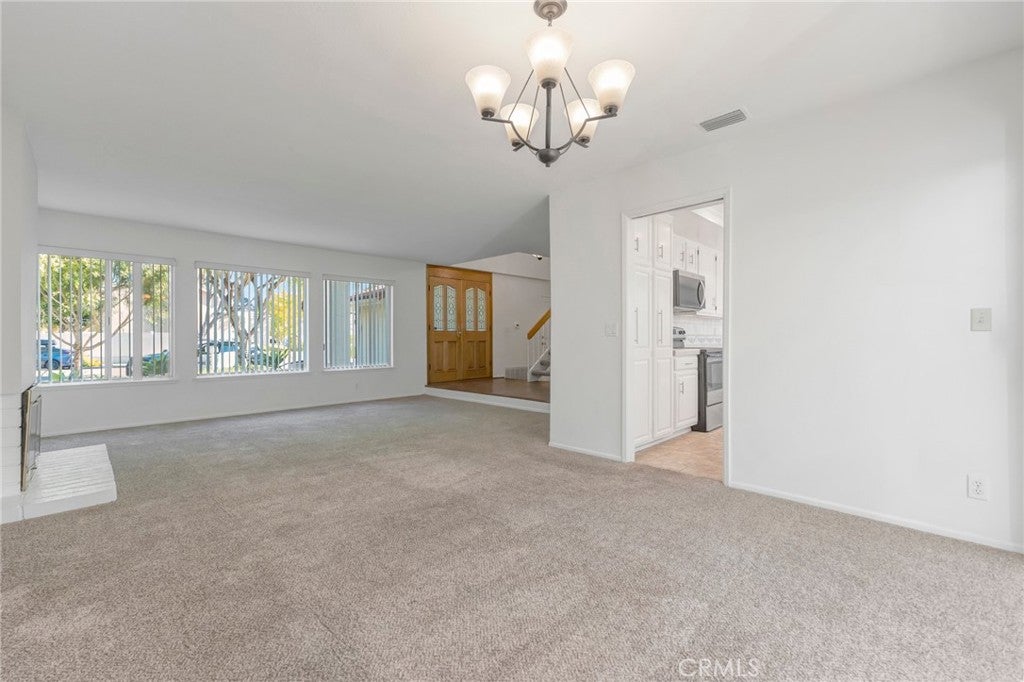 3812 Salem