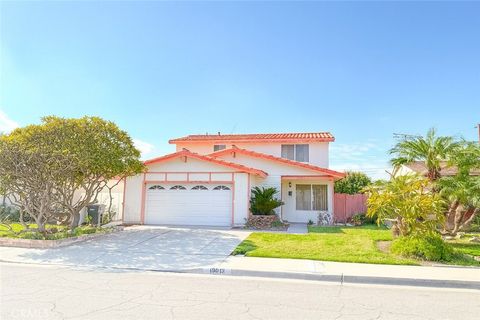 19013 Ibex Artesia CA 90701