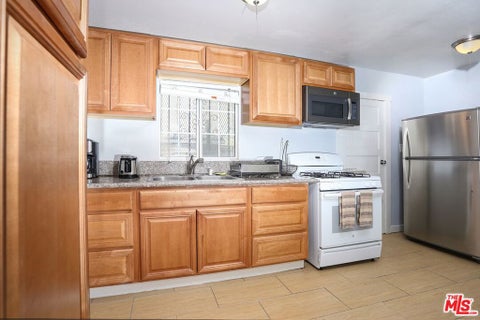 Tiny photo for 1379 W 37th Place, Los Angeles, CA 90007 (MLS # 26873017)