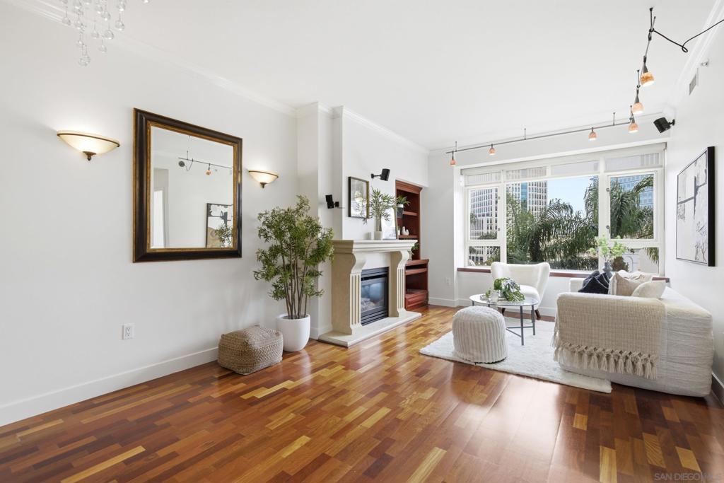 700 W Harbor Dr 608