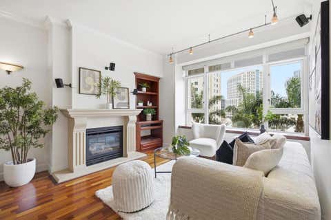 Photo of 700 W Harbor Dr DR #608, San Diego, CA 92101 (MLS # 260020049SD)
