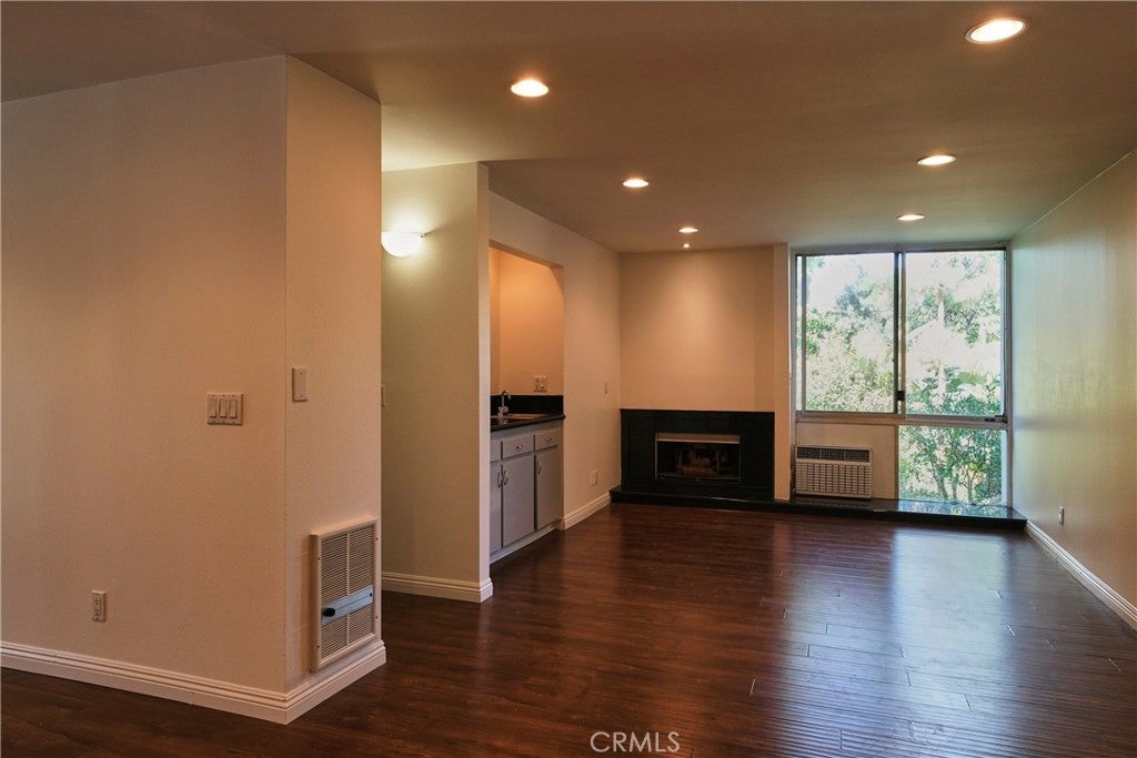 3601 W Hidden Lane 121