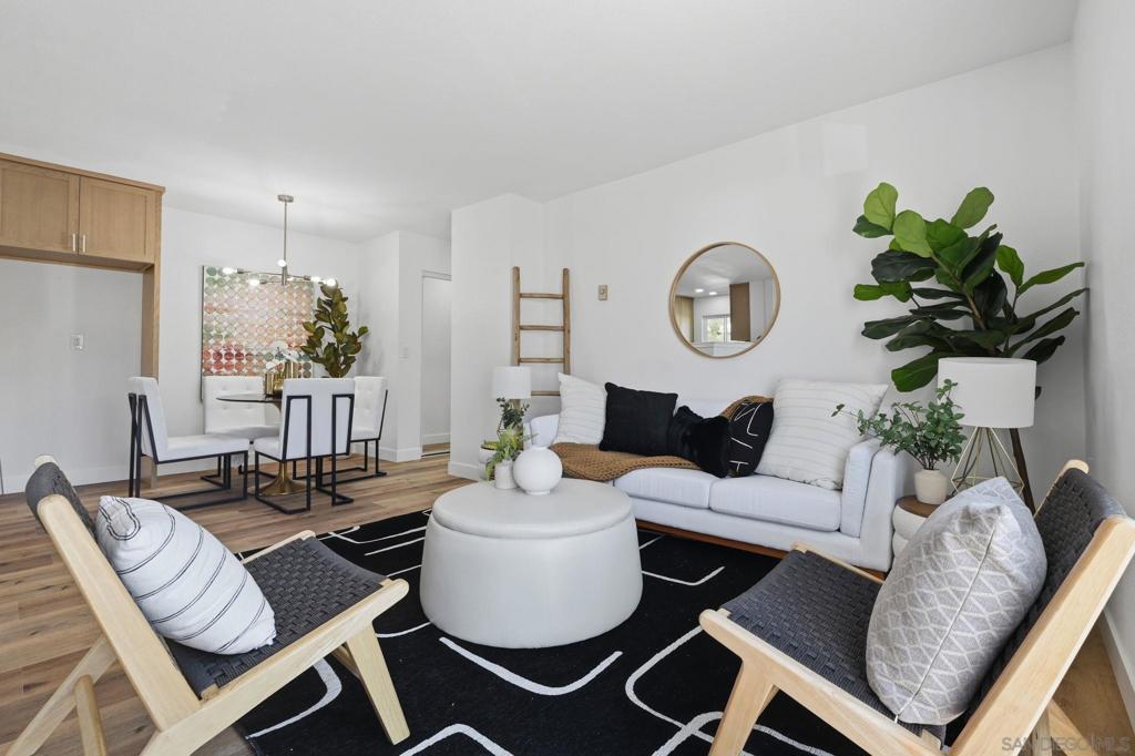 9922 Paseo Montalban