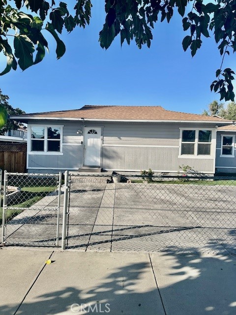 A Charming 2 bedroom, 1 bath offering 1,094sq ft of living space on a enormous 15,246 Sqft lot. This property provides incredible potential for anyone looking for a specious yard perfect for RV parking, adding an ADU, or creating your dream outdoor retreat. Inside you'll find a functional layout with plenty of natural light, a comfortable living area, and a cozy kitchen ready for your personal touch. The expansive backyard offers endless possibilities for expansion or entertaining. This home is located close to schools, shopping, and major roads.
