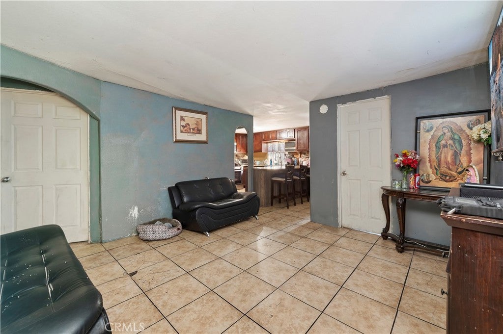8362 Redwood Ave Spc 38