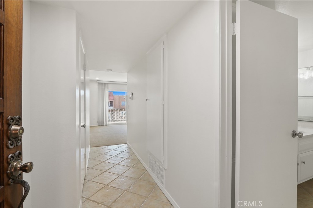 6600 Warner Avenue 182